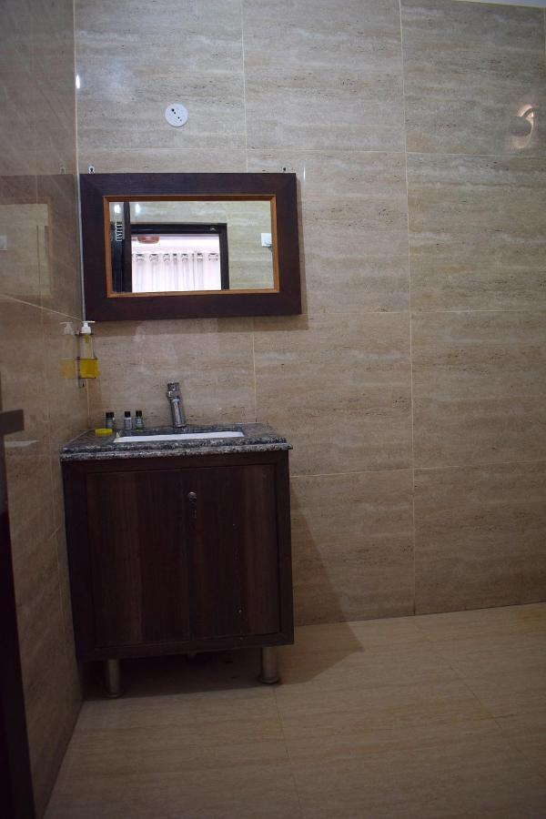 Hotel Grey Castle Haridwār Dış mekan fotoğraf